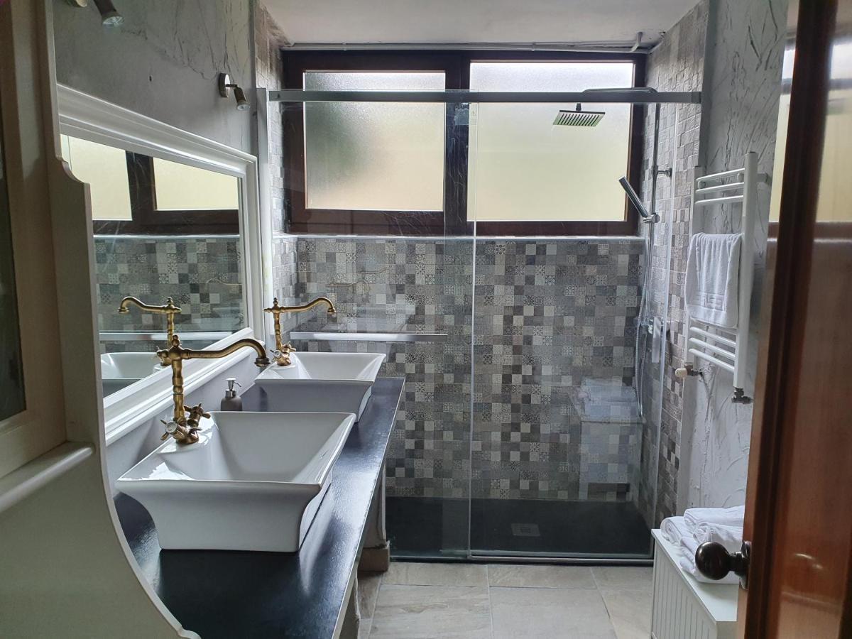 Apartamento con jardín y barbacoa Onís Exterior foto